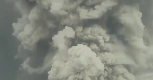 Pacific Ocean - 15.01.2022 Seconds after eruption the Hunga Tonga-Hunga Ha'apai volcano Video via Euronews Greece | Cyclone Of Rhodes