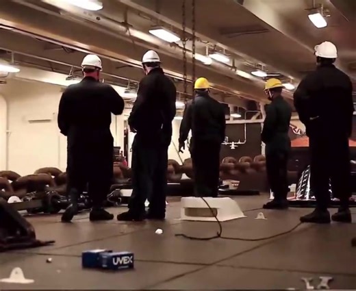 This is the USS Gerald Ford dropping anchor. The anchor weighs around 13 tons. #army #Navy #airforce #marines #vetradiosyndicate #aircraft #carrier #ship #boat #freedom #anchor #deck #welldeck #Eisenhower #midway #operations #tailhook #aircraftcarrier #america | Vet Radio Syndicate