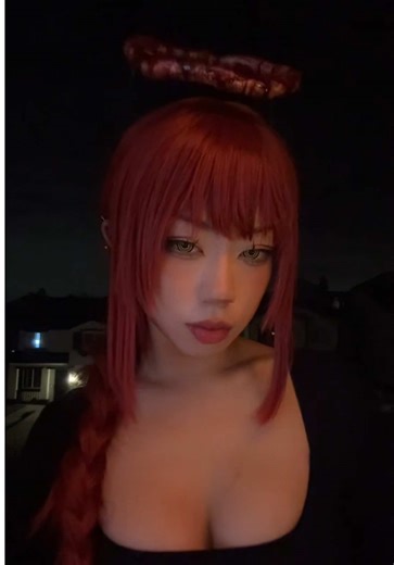 that awkward moment when makima is listening | makima is listening