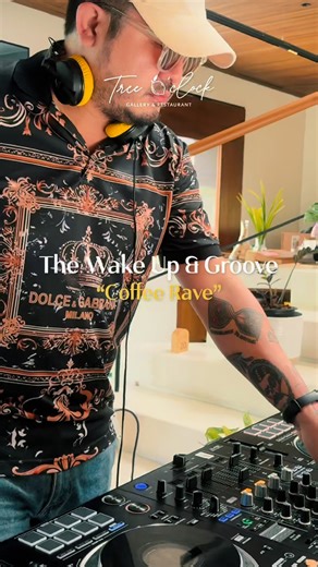 ☕🎶 Coffee Rave Party is Coming! 🎶☕ ✨ Get ready to Wake Up & Groove with us at Tree O’Clock!✨ Enjoy coffee, brunch bites, games, and live beats by DJ T JAY S 💛 ✨เตรียมตัวมาปลุกพลังและ Wake Up & Groove ไปกับเรา ที่ Tree O’Clock! เพลิดเพลินกับกาแฟ เมนูบรันช์ ของว่างสนุก ๆ และดนตรีสดจาก DJ T JAY S 💛 📅 Saturday, 20 September 2025 🕘 09:00 AM – 01:00 PM 🎟 Reserve your ticket now! Early Bird: 399 THB (limited) 𝙄𝙣𝙩𝙚𝙧𝙚𝙨𝙩𝙚𝙙 𝙞𝙣 𝙃𝙤𝙨𝙩𝙞𝙣𝙜 𝙖𝙣 𝙀𝙫𝙚𝙣𝙩 𝙤𝙧 𝙍𝙚𝙨𝙚𝙧𝙫𝙞𝙣𝙜 𝙖 𝙏�