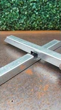 Simple and effective minimalist table leg design #tricks #welding