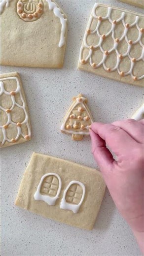How to make our Gingerbread House Cookie Kit l ‪@bakebelieveau‬ #shorts