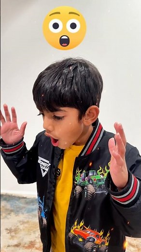 Learn If You're Happy & You Know It With Jay & Neil (Spin Around)! ‪@SuperSimpleSongs‬