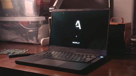 Student builds open-source laptop with 4K AMOLED display in 6 months