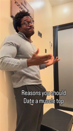 Stevie Gray on Instagram: "Would you date me? @sstevengrayy_"