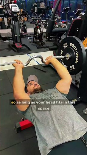 Regular EZ curl bar VS Super EZ curl bar