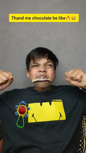 Thand me chocolate be like🔥😂Indian family #shorts #indian #chaman #relatable #chotabhai #comedy