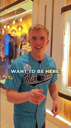 FIRST EVER CARD SHOW AT THE HARD ROCK!