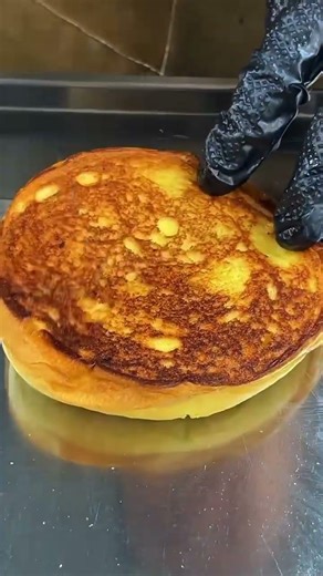 MAKE Your Own Burger from Scratch Now?#burger #crispyzingerburger #amazing #food #burgerfi #usa