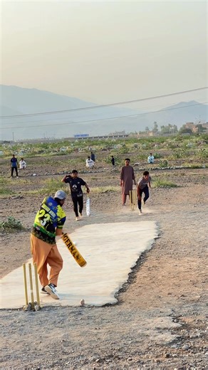 Exploring Cricket Legends: The Greats of the Game