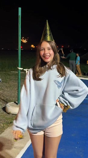 ✨ “New year, new energy, same unstoppable me. Hello, 2026!” ✨#kayladavies #dollop_kayla | Kayla Davies