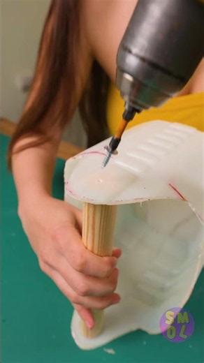 Clever Ways to Reimagine Your Plastic Containers! ♻️✨ #Upcycling #Crafting