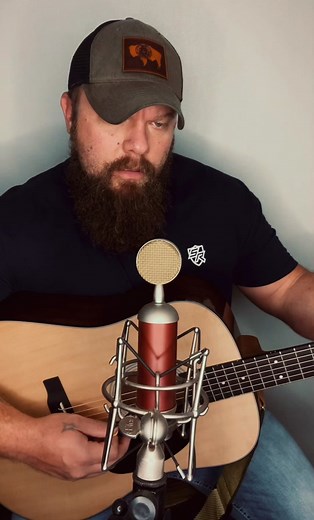 Jamey Johnson Covers Vern Gosdin's Set 'em up Joe | Acoustic Country Classic