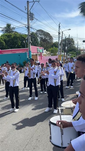 Parte de nuestra participación en el desfile de nuestra Independencia Nacional 🇩🇴❤️ Con orgullo representando nuestro Centro Educativo y nuestro País.✨ #bandamercedaria #bandaestudiantil #marchingband #band #music