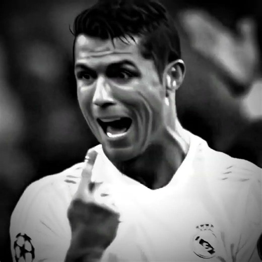 My edit is bad #fyp #viral #viralvideo #foryou #popular #football #ronaldo #cupcut #edit #fpy
