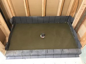 AHH Designs | How to Install mud on a shower floor. "Mud Job"