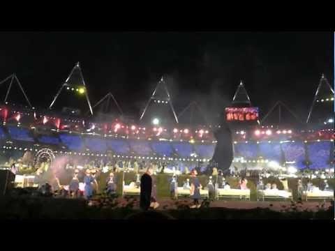 London 2012 Opening Ceremony: tribute to the NHS/children's literature