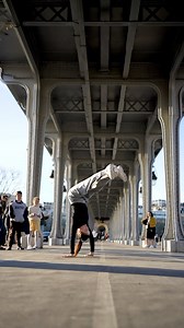 84 reactions · 28 comments | Pont de Bir-Hakeim  | Yoanna Football Freestyle | Facebook