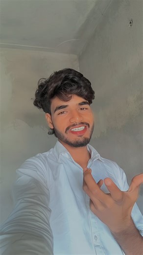 Singer Virat Babu on Instagram: "❤️‍🩹..mor name bhula jaiyo ho..😔@singer_virat_babu #viralvideos #trendingreels #share #followme #instalike"