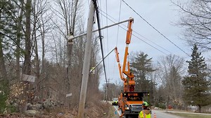 13K views · 101 reactions | Crews are out across the state, continuing proactive patrols along our overhead power lines. Here on Wallace Road in Goffstown, tree crews are trimming branches to help reduce the risk of power outages for our customers when the storm arrives tomorrow. | Eversource NH | Facebook