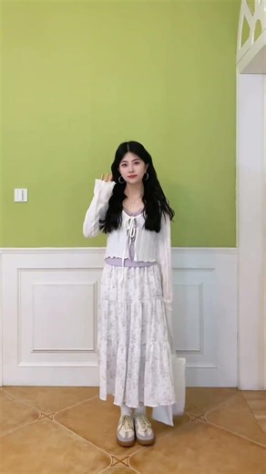 Mini Fashionista: Styling Tips for 152cm Tall Women's Spring Wardrobe