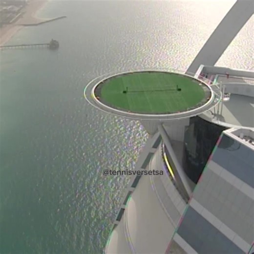 Roger Federer & Andre Agassi played a match on top of the Burj Al Arab. Tennis… but make it unreal. Would you play here? #RogerFederer #AndreAgassi #TennisHistory #BurjAlArab #TennisLife