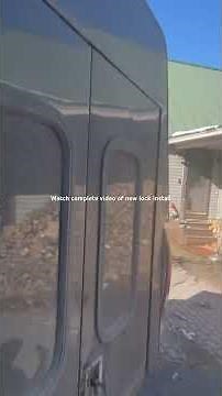 Leer truck cap replacement locks #lost key # fix truck cap # tool box key fix # utility truck locks