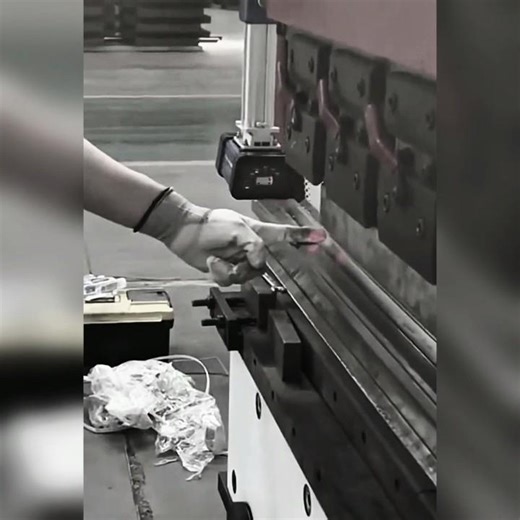 Why Papper Cutting Machine Is So Dangerous 😰 #shorts