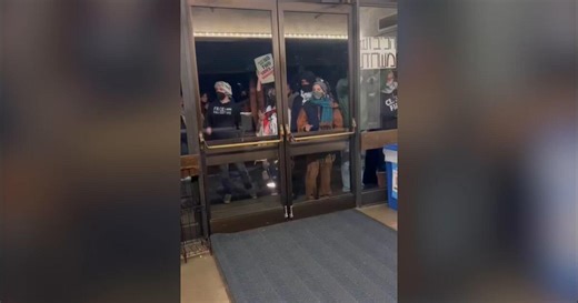 Pro-Palestinian protesters shut down event organized by Pro-Israel student groups at UC Berkeley