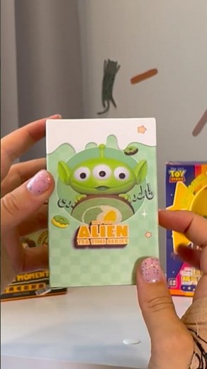 OMG! It's the Toy Story Alien 👽💚