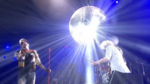 “Adam is astounding, the lengths he can push things to is extraordinary. Sometimes I'm standing right here playing Who Wants To Live Forever, and he's there doing his thing. And when he goes into this stratospheric thing in the middle, I very often go, ‘Wow’.” Roger Taylor 🥁 Headlining at the Isle Of Wight Festival in June 2016, Queen Adam Lambert stole the show with this powerhouse rendition of 'Who Wants To Live Forever', backed by a dazzling laser show. Watch now ⬇️ https://queen.lnk.to/TheG