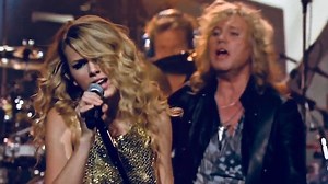JOE ELLIOTT On DEF LEPPARD's 2008 CMT Crossroads Performance With TAYLOR SWIFT - This Shouldn't Work, But It Absolutely Did; Video