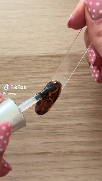 Autumn prints are hereeee☁️🧣🍂 #autumn #autumnnails #nailinspo #naildesigns #nailart