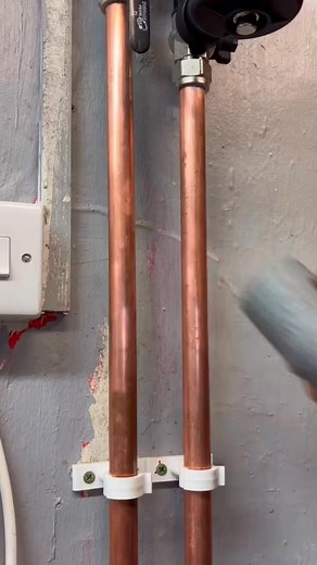 How to install lagging onto copper pipe. Using the right tools for the best results! #amsr #plumbing #toolbag #pipes #tools #cleancopper #copper #handtools #work #diy #howto #plumber #reelsvideoシ #reelsviralシ #reelsfypシ #lifestyle #fblifestyle | Jonathan Smithyra | Facebook