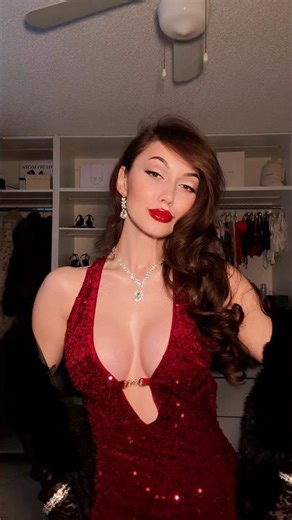 Where would you wear this outfit?😼