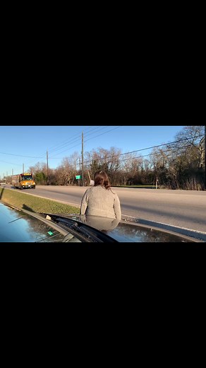 For example of what not to do when a school bus is unloading, please reference this video #BUSRUNNERS | The Bus Runner Page