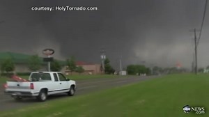 Tornado Rips Through Moore, Okla.