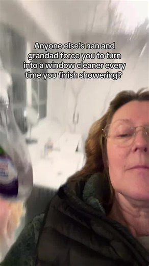 Effective Shower Cleaning Tips: Use Squeegees and Vinegar