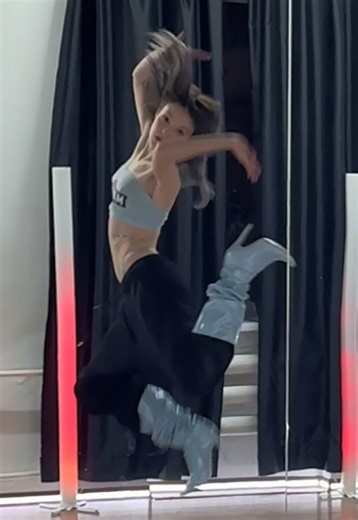 Туториалы по вогу: Учитесь танцевать с нами