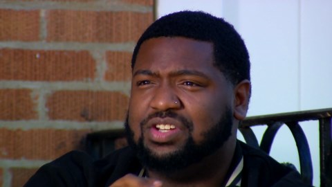 Suburban Chicago man confronts porch pirate with gun