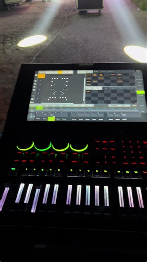 siap goyang🤘🏼@BARAK LIGHTING #sjpproaudio #baraklighting #soundsystembattle #soundsystemmalang