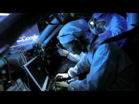 Google で、もっと。 Google Earth で、宇宙を冒険しよう。