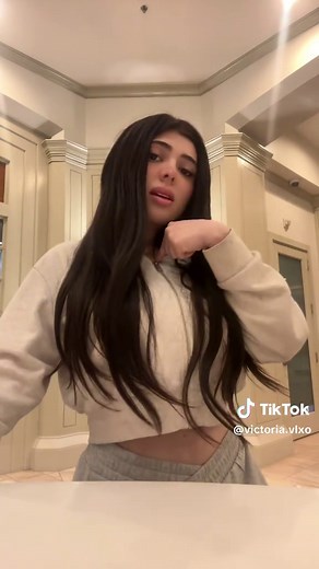 Mi cabeza 24/7: El drama de Baby Alien y Victoria