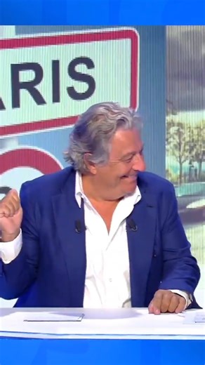 Christian Clavier retourne le plateau de TPMP #TPMP #cyrilhanouna #rire #humour | C'est Que De La Télé
