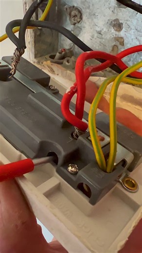 Dare to Repair? Old Wiring Challenge Inside! How would you deal with this old wiring system? #electrician #electricians #Electricalwiring #electricalwork | EFIXX