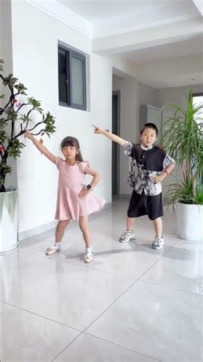 Easy Kids Square Dance: Learn & Enjoy with adorable kids