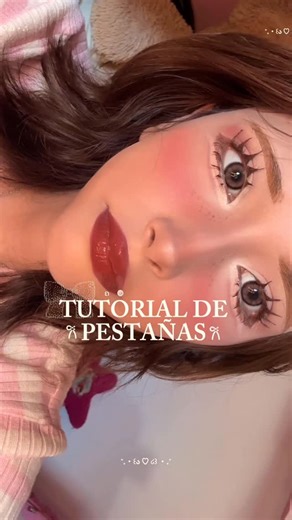 iana ; 🪷 on Instagram: "Tutorial de como hago mis pestañas de muñeca cute y así :3 es muy fácil y rápido! • • • • • • • • • • • • • • • • • • • • • • • • • • • • • • • • • • • • • • • • • • • • • • #explore #feed #girls #makeup #fashion #makeupideas #himekaji #pink #dolllashes #lashes #pestañas #explorepage • • • • • • • • • • • • girly, girls, glitter, brillo, things, tutorial, makeup ideas, cute makeup, makeup lover, post,,, viral makeup, doll, dolly makeup, pink lover, big eyes, makeup eye, 