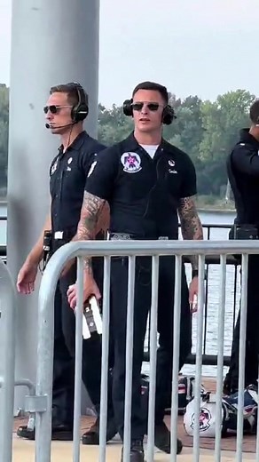 Jet Pilot vs Zombie - Air Force Hand Signals Dance