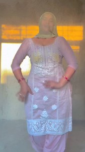 Chhati Ke laga rahi ye 🔥🔥😍😍 | Komal127