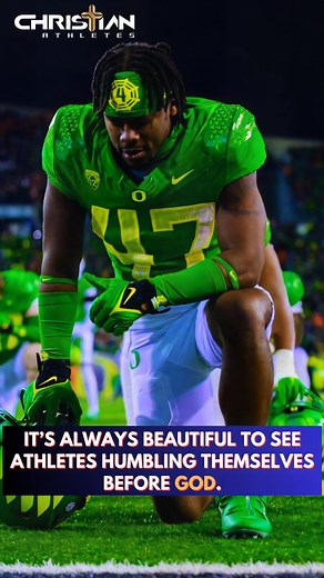 Christian Athletes(Chris✞hlete™️) on Instagram: "It’s always powerful to see athletes humbling themselves in prayer before and after their games. We hope that this is more than just routine or for the cameras, but a true reflection of their faith—knowing how deeply Jesus loves them and desires the best for their lives. And if any of them haven’t yet experienced a personal relationship with Christ, may they come to know Him soon and fully surrender their lives to Him. #fyp #prayer #jesus #oregon 